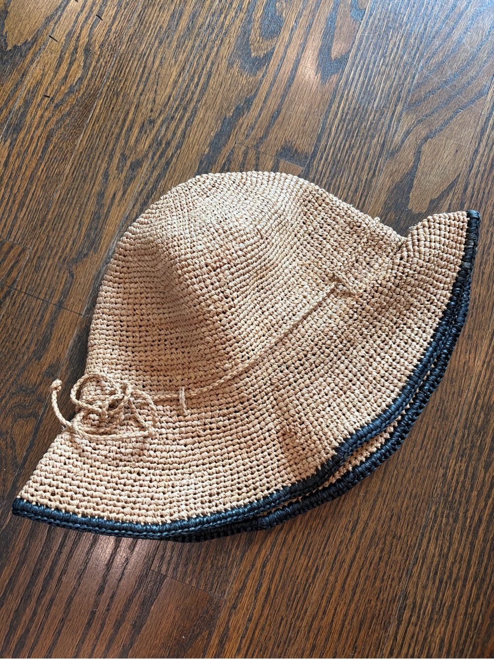 JADEN RAEL Tan & Navy Blue 100% Raffia Bow Beach Sun Hat